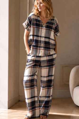 ekskluzywne-pizamy-damskie-195idn.webp Piżamy Damskie Premium Silk Milk - obrazek 1