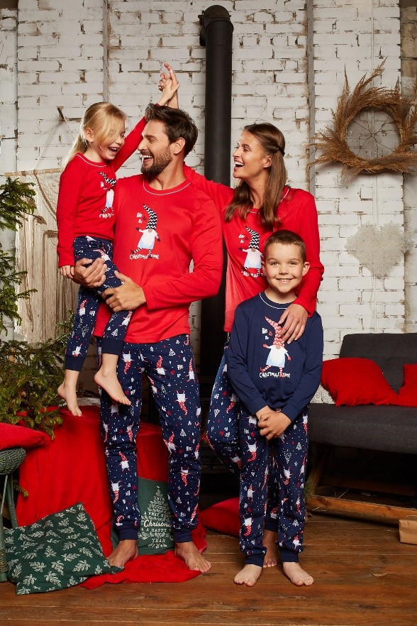 jednakowe-pizamy-dla-calej-rodziny-388arh.jpg Piżamy świąteczne dla całej rodziny Italian Fashion italianfashion.pl - obrazek 1