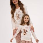 Jednakowe piżamy dla Mamy i córki z pieskiem zestaw rodzinny Cornette Sweet dog piżamy rodzinne Cornette IpexShop.pl