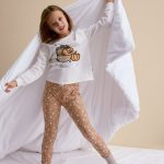Bawełniana piżama Pusheen Kolor kremowy RESERVED 157GU 02X
